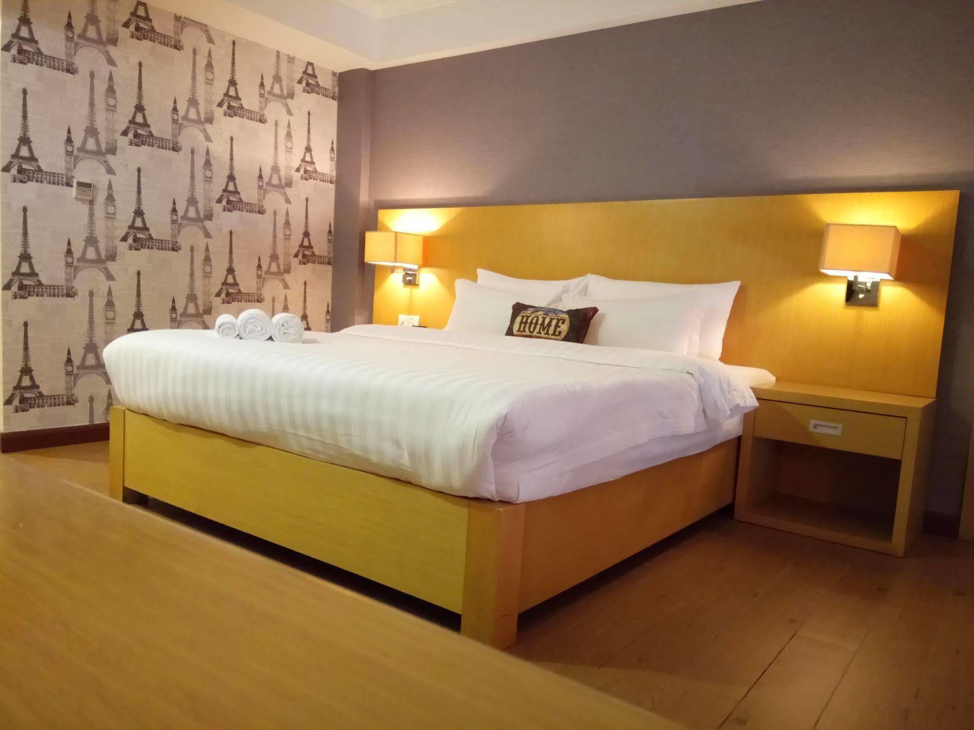Discovery Hotel Phnom Penh Ngoại thất bức ảnh