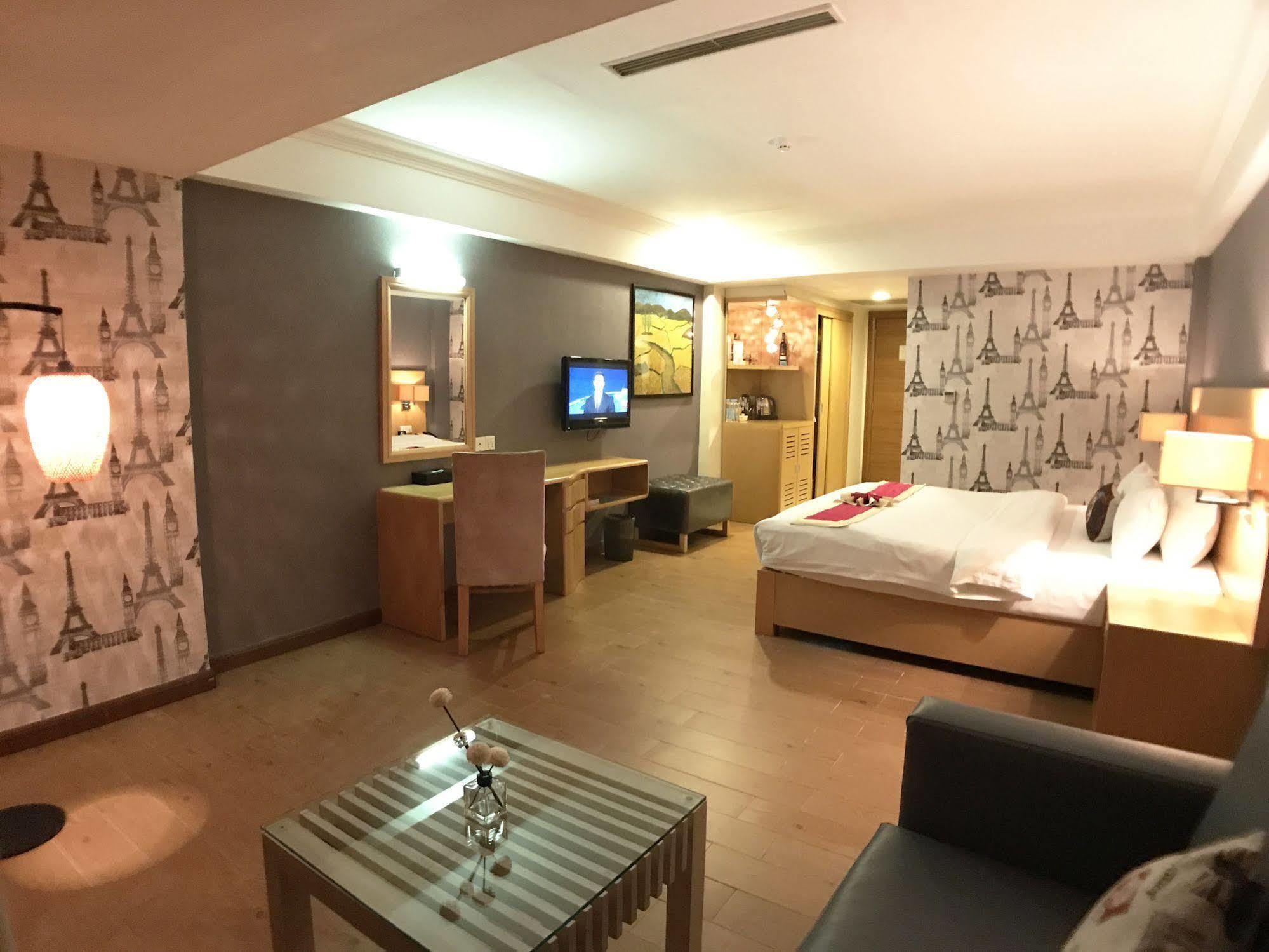 Discovery Hotel Phnom Penh Ngoại thất bức ảnh