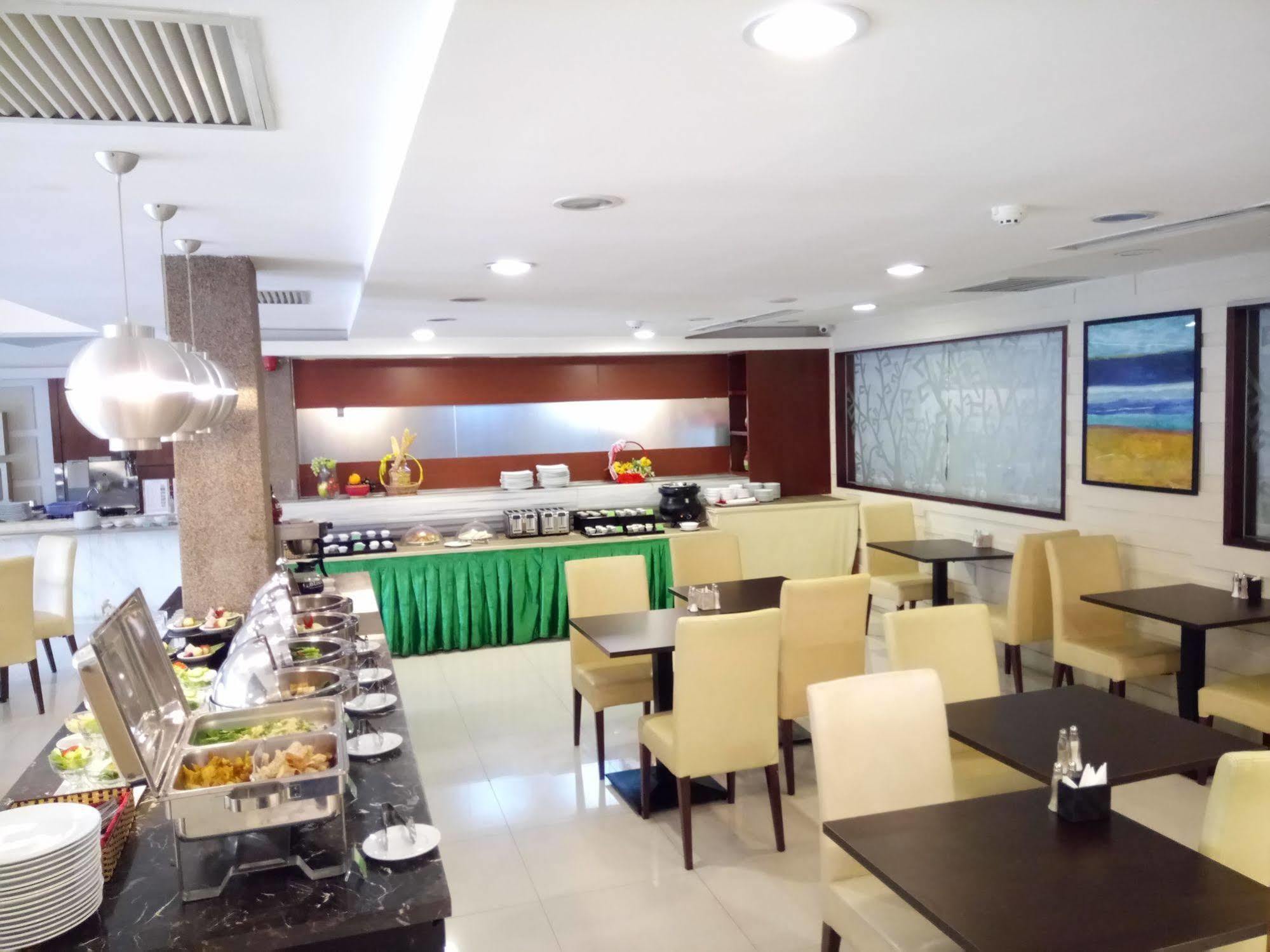 Discovery Hotel Phnom Penh Ngoại thất bức ảnh